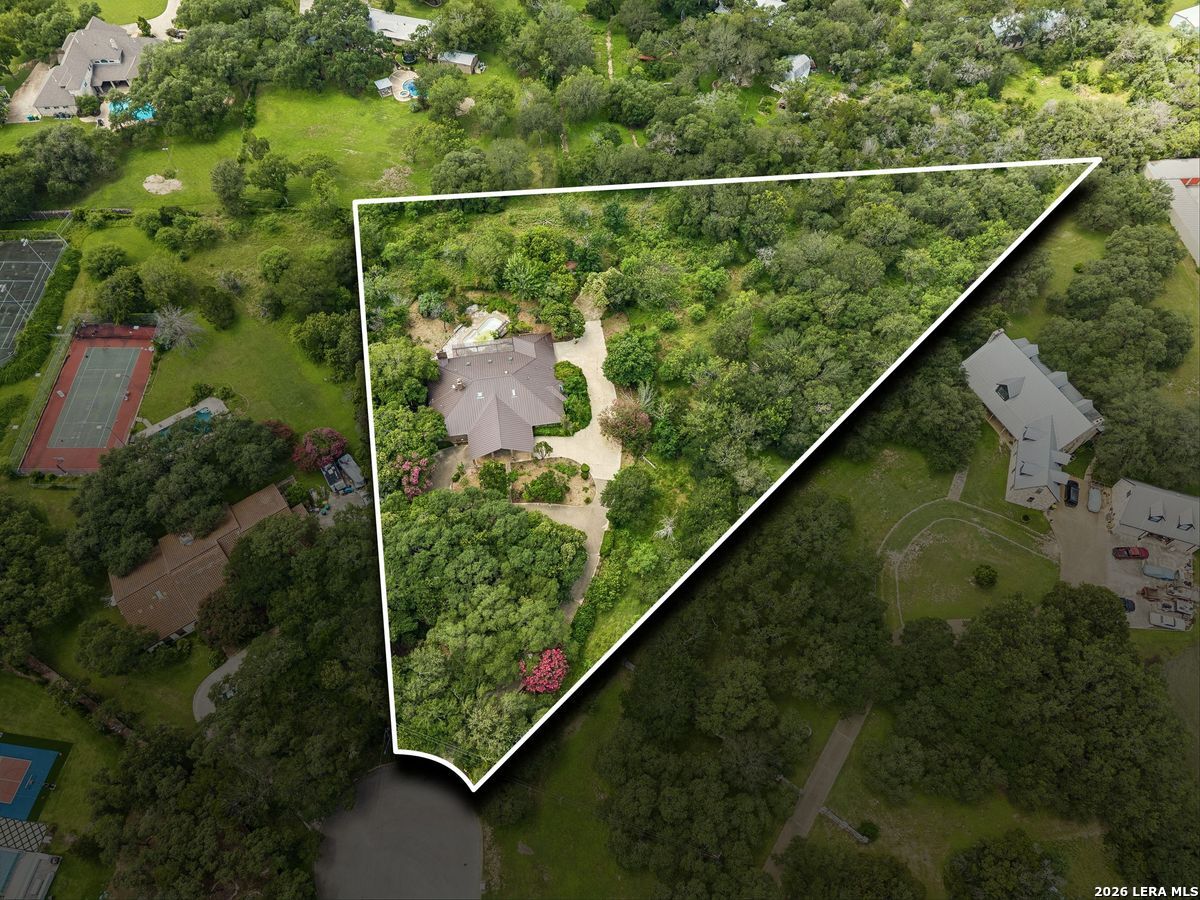 237 Crest Trail Hill Country Village TX 78232