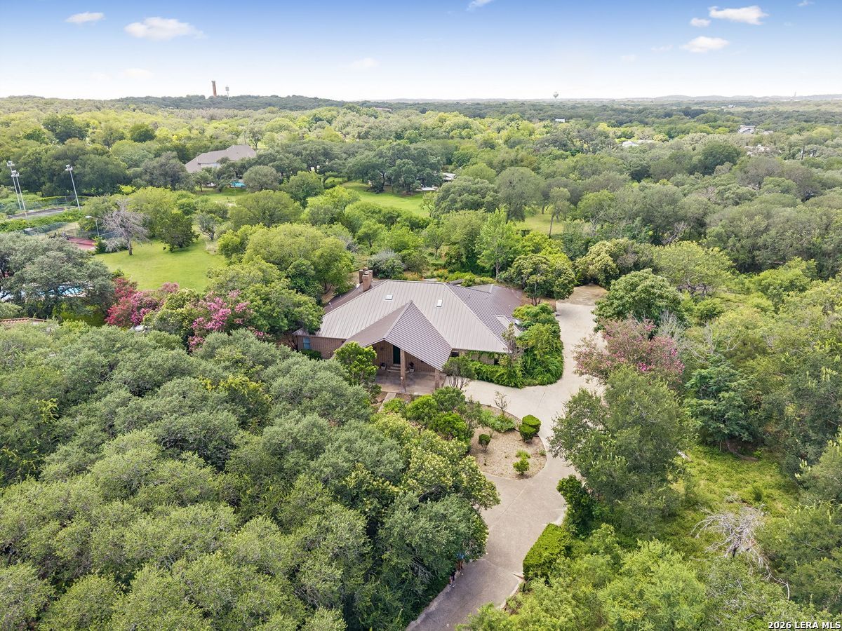 237 Crest Trail Hill Country Village TX 78232