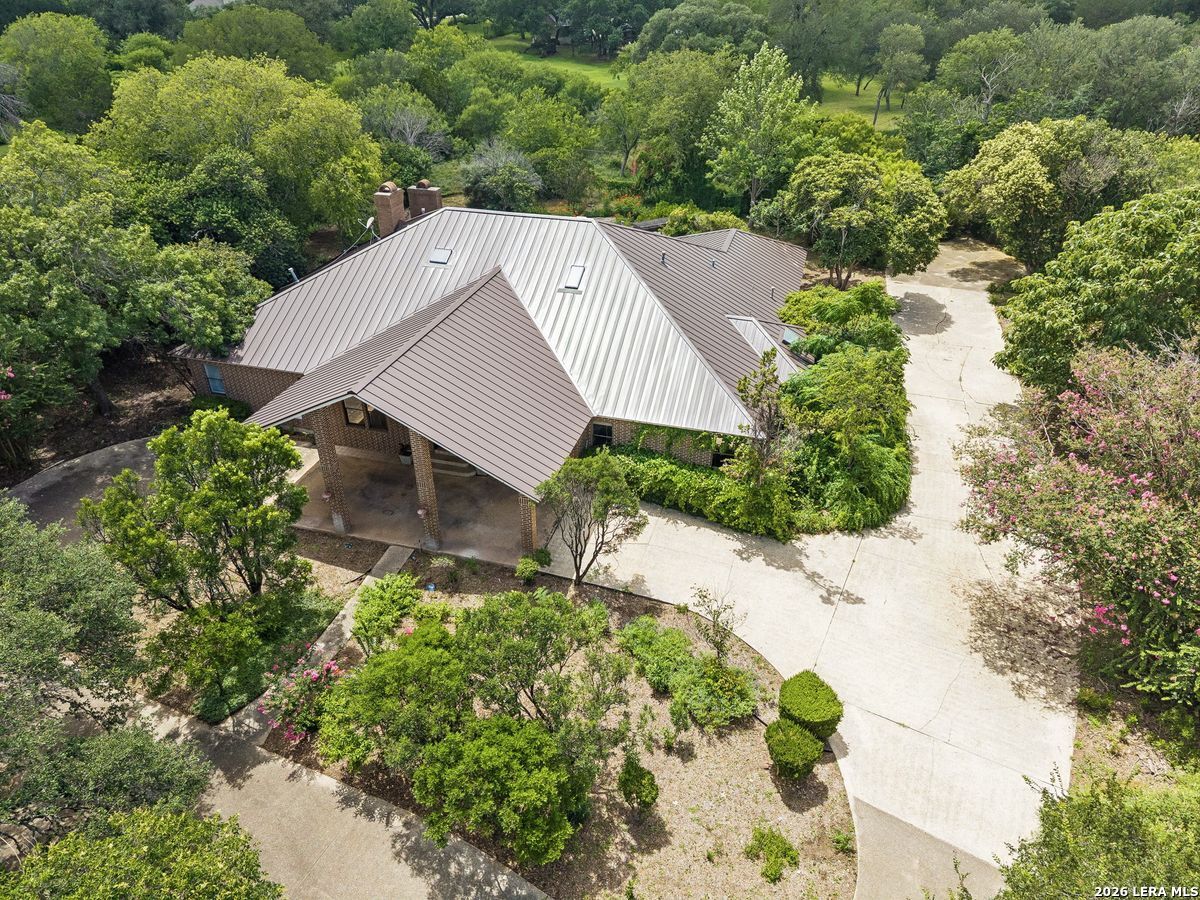 237 Crest Trail Hill Country Village TX 78232