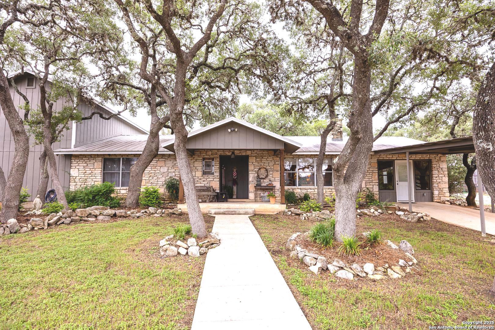 475 Stoney Hill Pipe Creek TX 78063