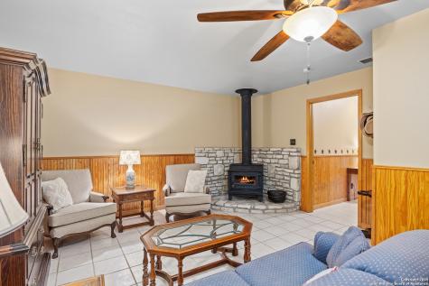 475 Stoney Hill Pipe Creek TX 78063