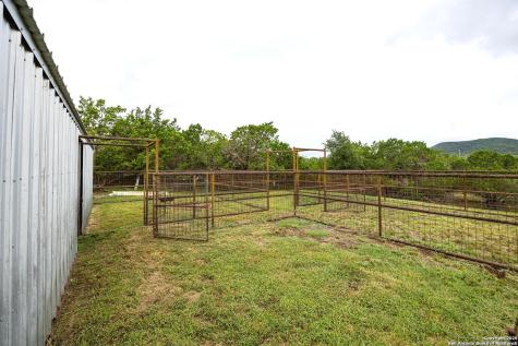475 Stoney Hill Pipe Creek TX 78063