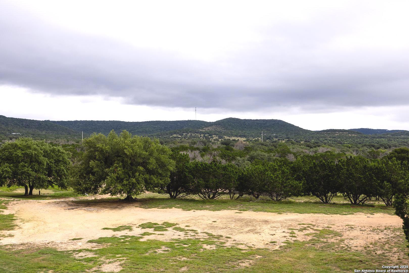 475 Stoney Hill Pipe Creek TX 78063