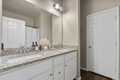 6615 Freedom Ranch San Antonio TX 78242