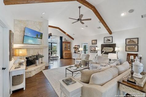 1112 Kendall Jackson Comfort TX 78013