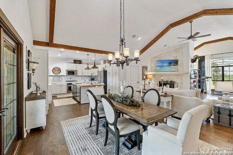 1112 Kendall Jackson Comfort TX 78013