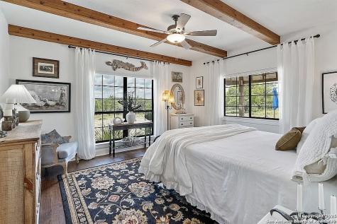 1112 Kendall Jackson Comfort TX 78013