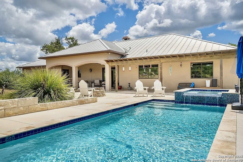 1112 Kendall Jackson Comfort TX 78013