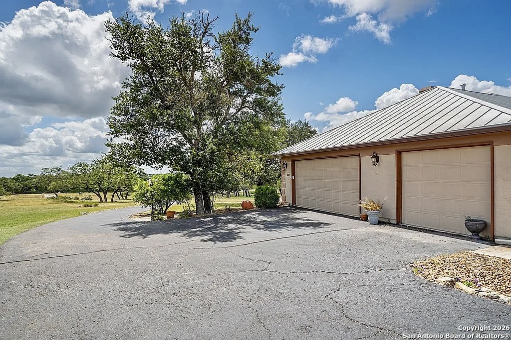 1112 Kendall Jackson Comfort TX 78013