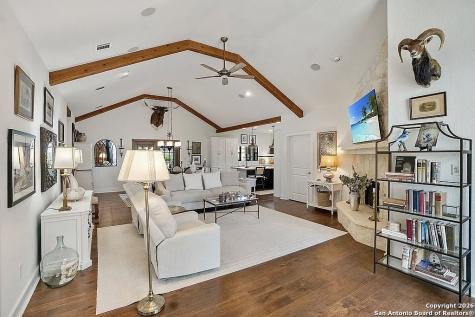 1112 Kendall Jackson Comfort TX 78013