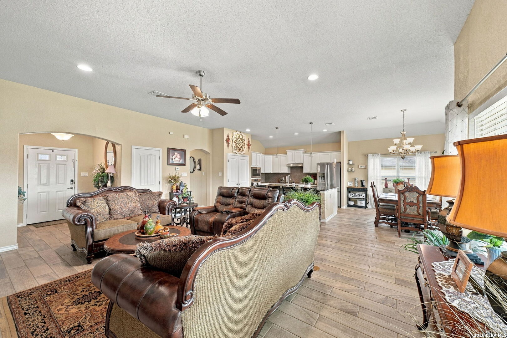 133 Grand View Floresville TX 78114
