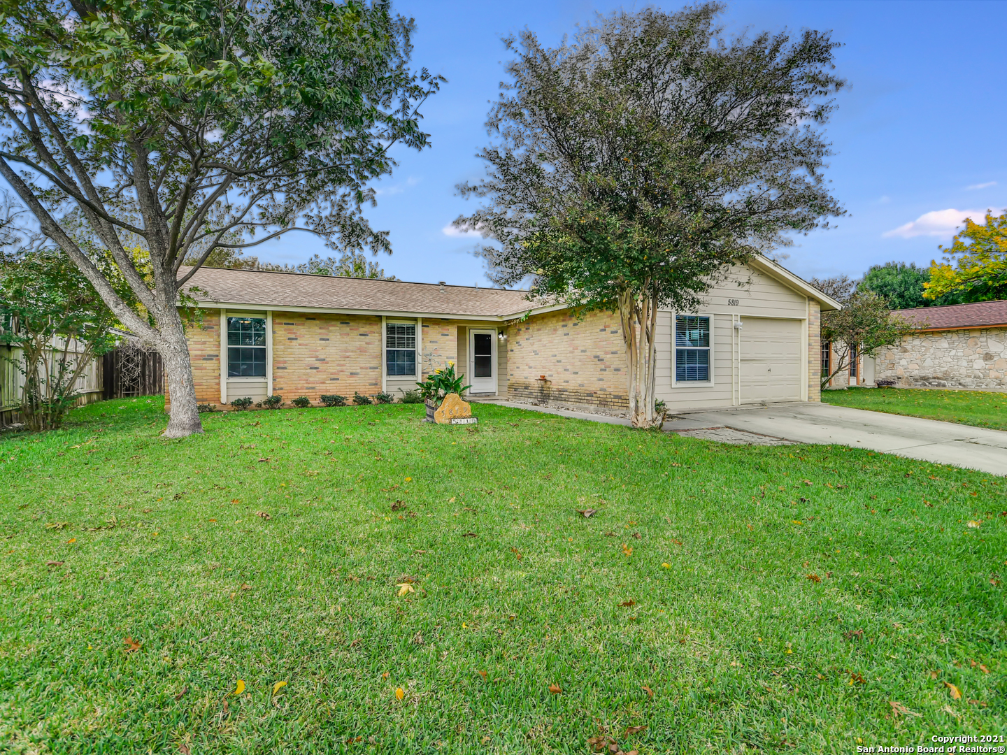 5819 Cliffbrier Drive San Antonio TX 78250