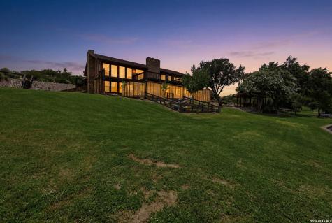 614 County Road 372 Sandia TX 78383