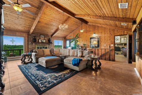 614 County Road 372 Sandia TX 78383