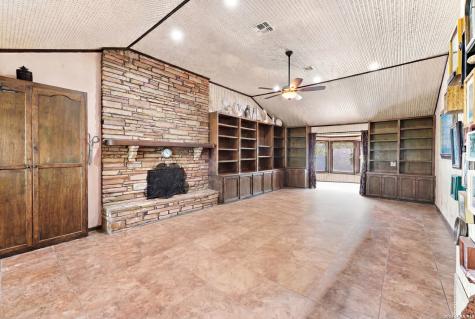 614 County Road 372 Sandia TX 78383