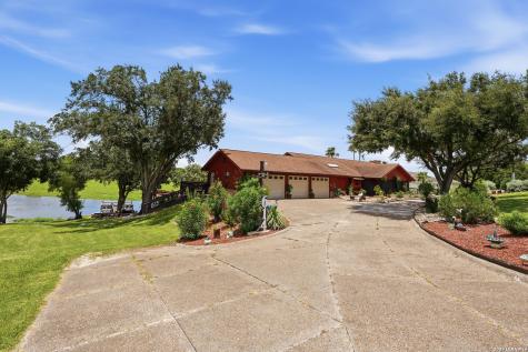 614 County Road 372 Sandia TX 78383