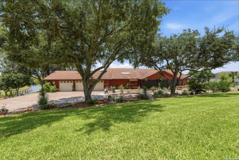 614 County Road 372 Sandia TX 78383