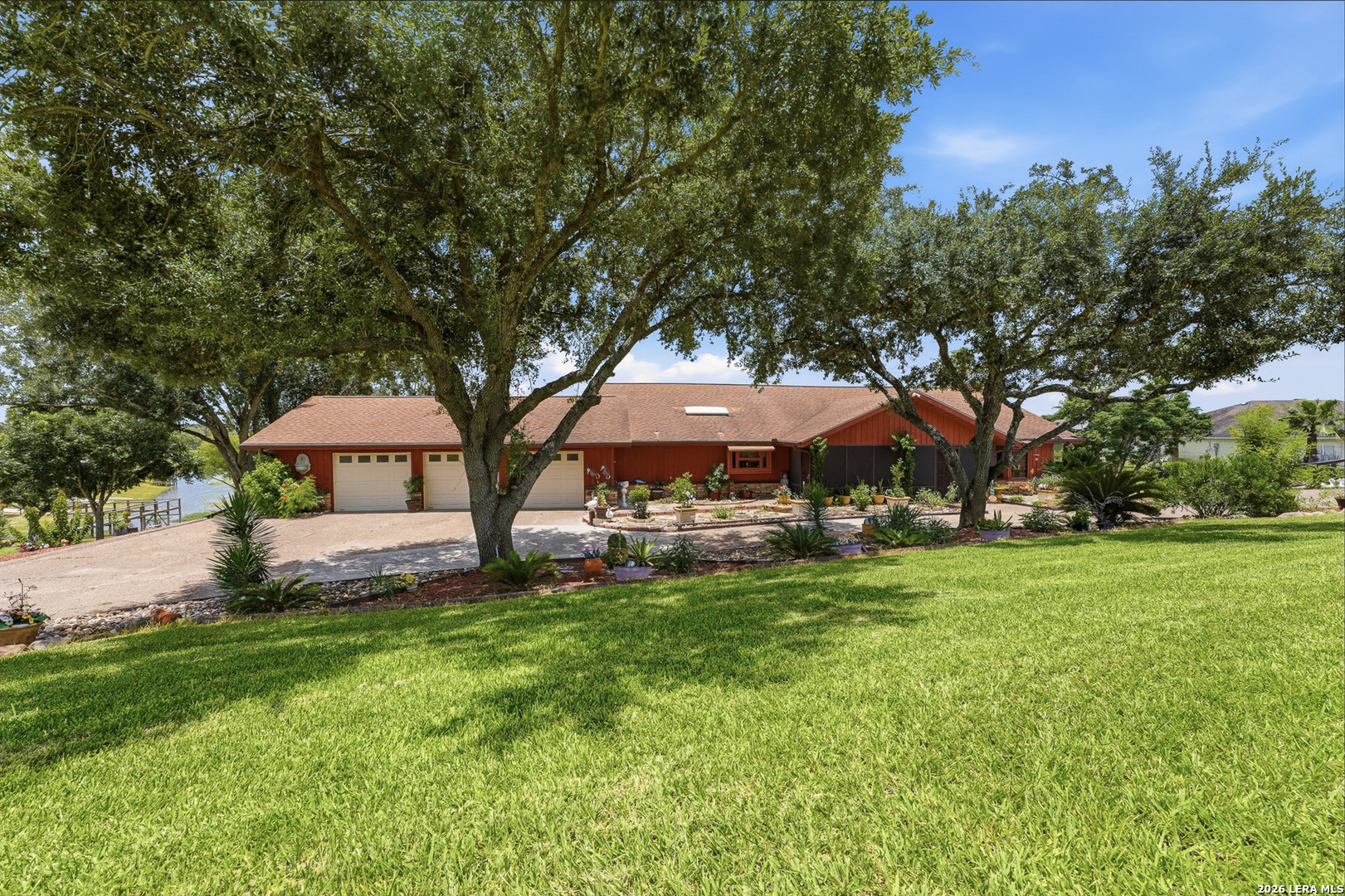 614 County Road 372 Sandia TX 78383