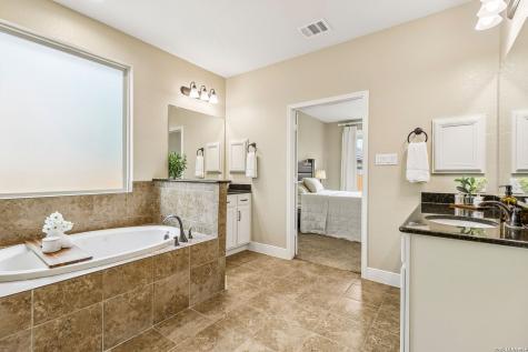 527 Pecan Forest New Braunfels TX 78130