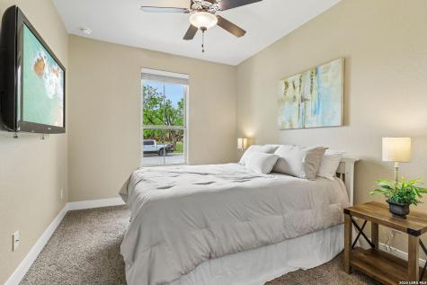 527 Pecan Forest New Braunfels TX 78130