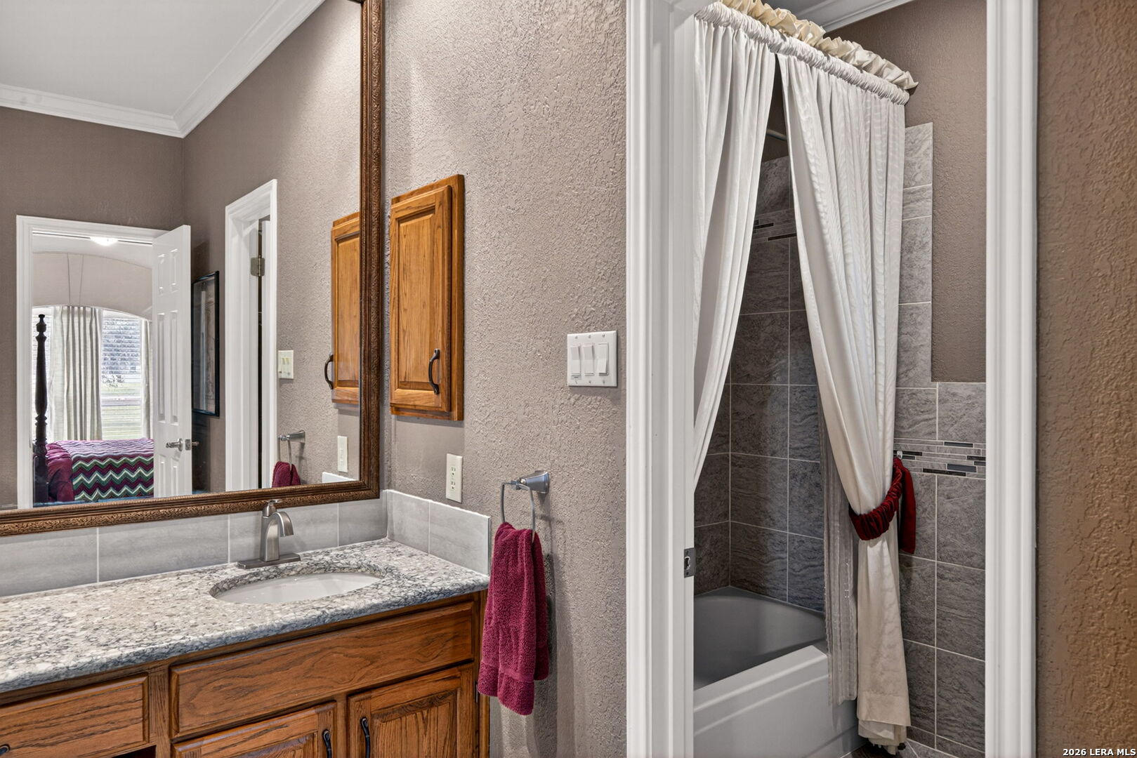 8639 Raintree Woods Drive Fair Oaks Ranch TX 78015