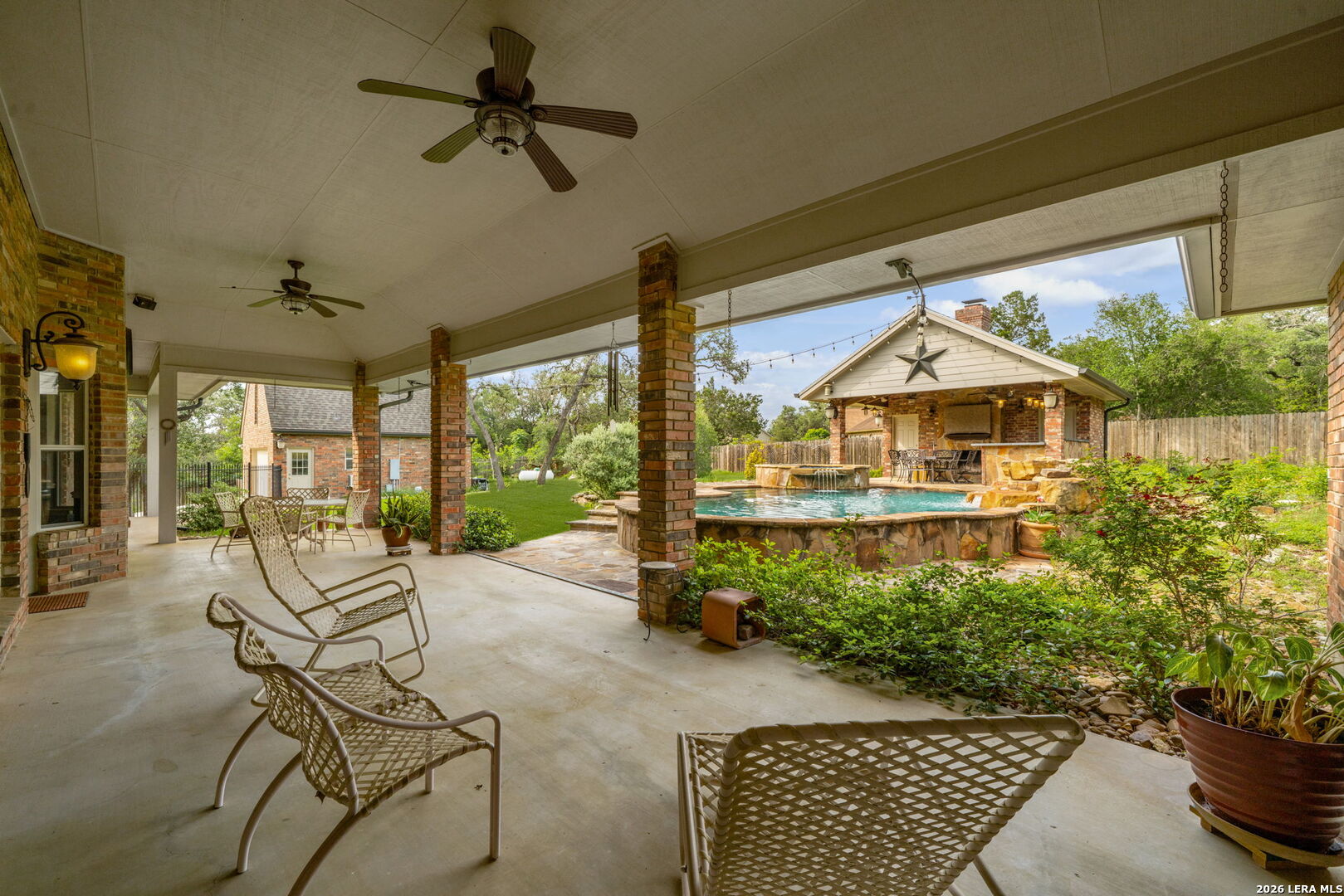 8639 Raintree Woods Drive Fair Oaks Ranch TX 78015