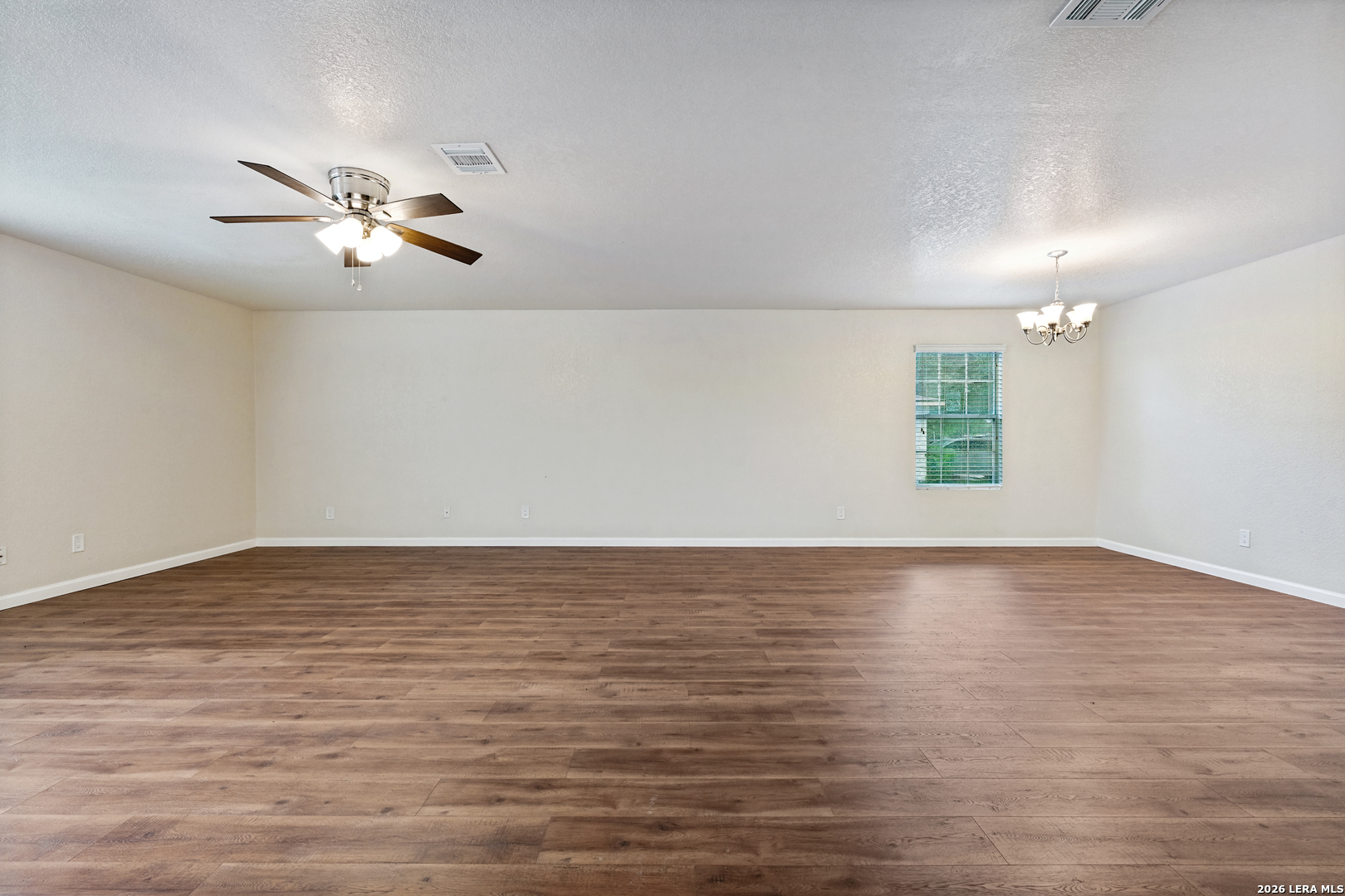 321 Hinge Loop Cibolo TX 78108