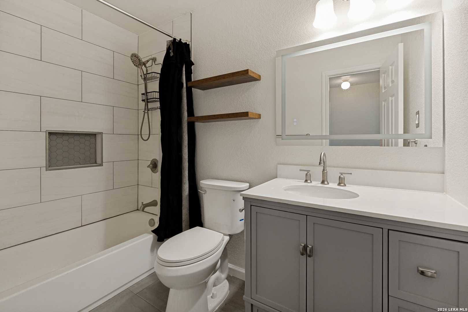 321 Hinge Loop Cibolo TX 78108
