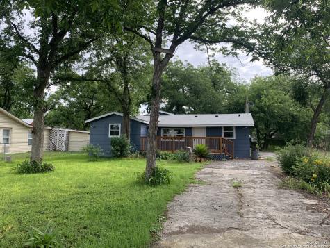 410 N Crisp Street Uvalde TX 78801
