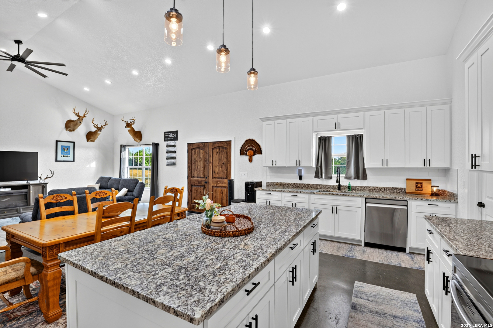 185 Pr 7460 Kenedy TX 78119