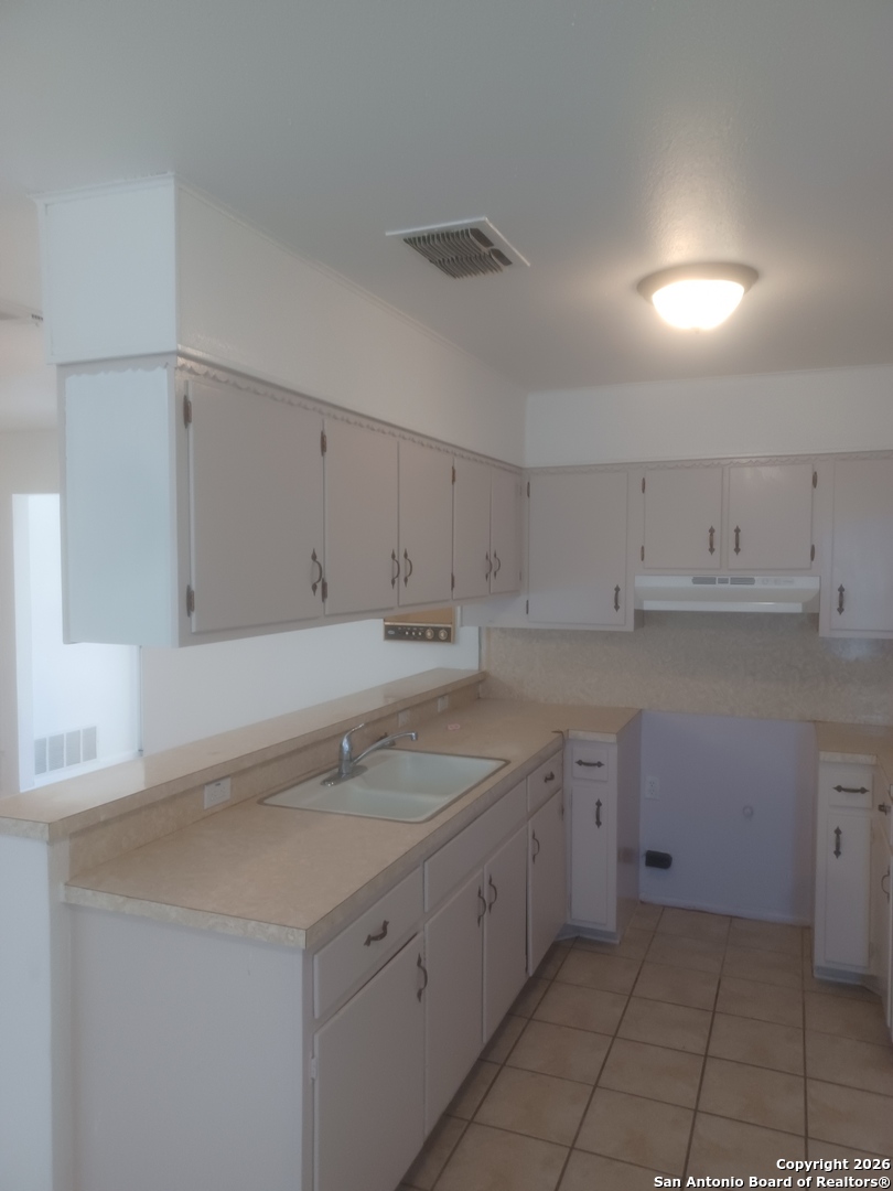 7323 Canterfield San Antonio TX 78240