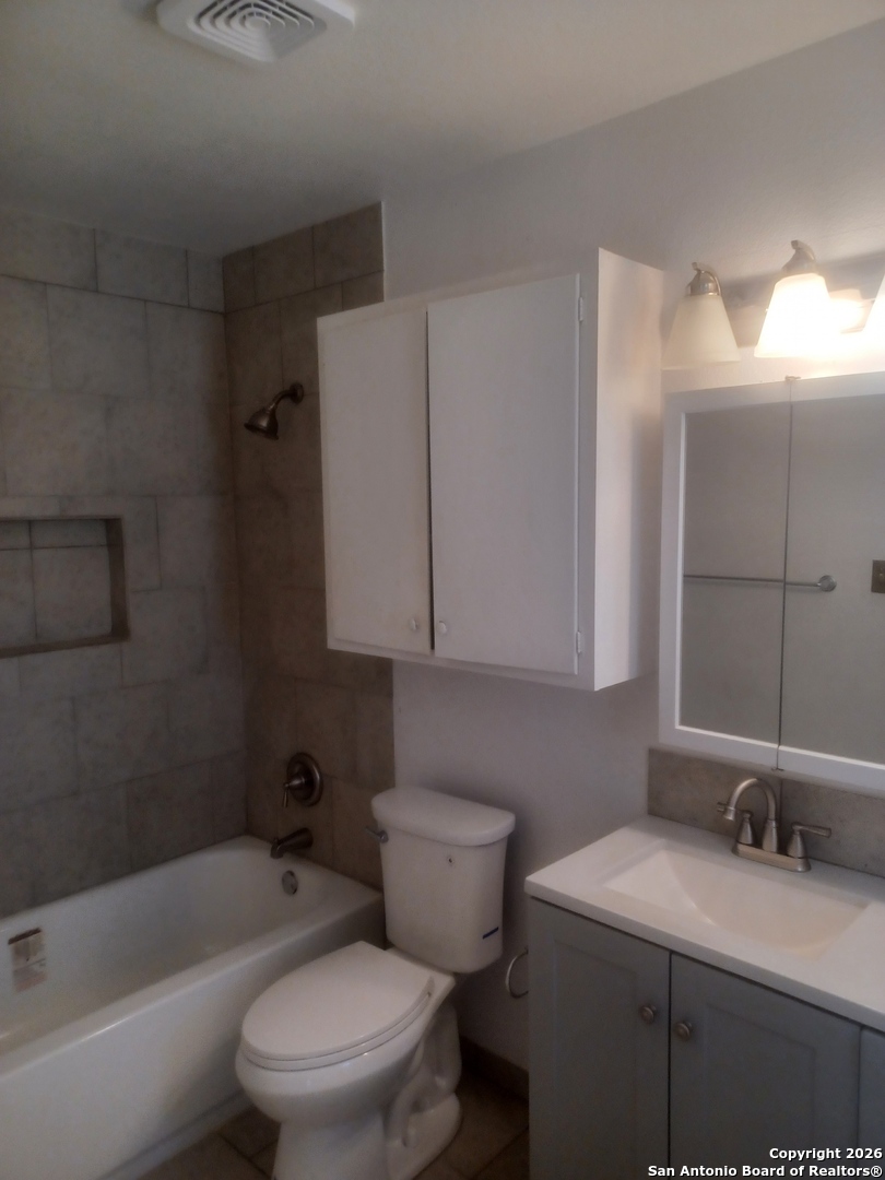 7323 Canterfield San Antonio TX 78240