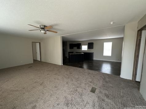 925 Pr 2630-summit Orchard Lane Moore TX 78057