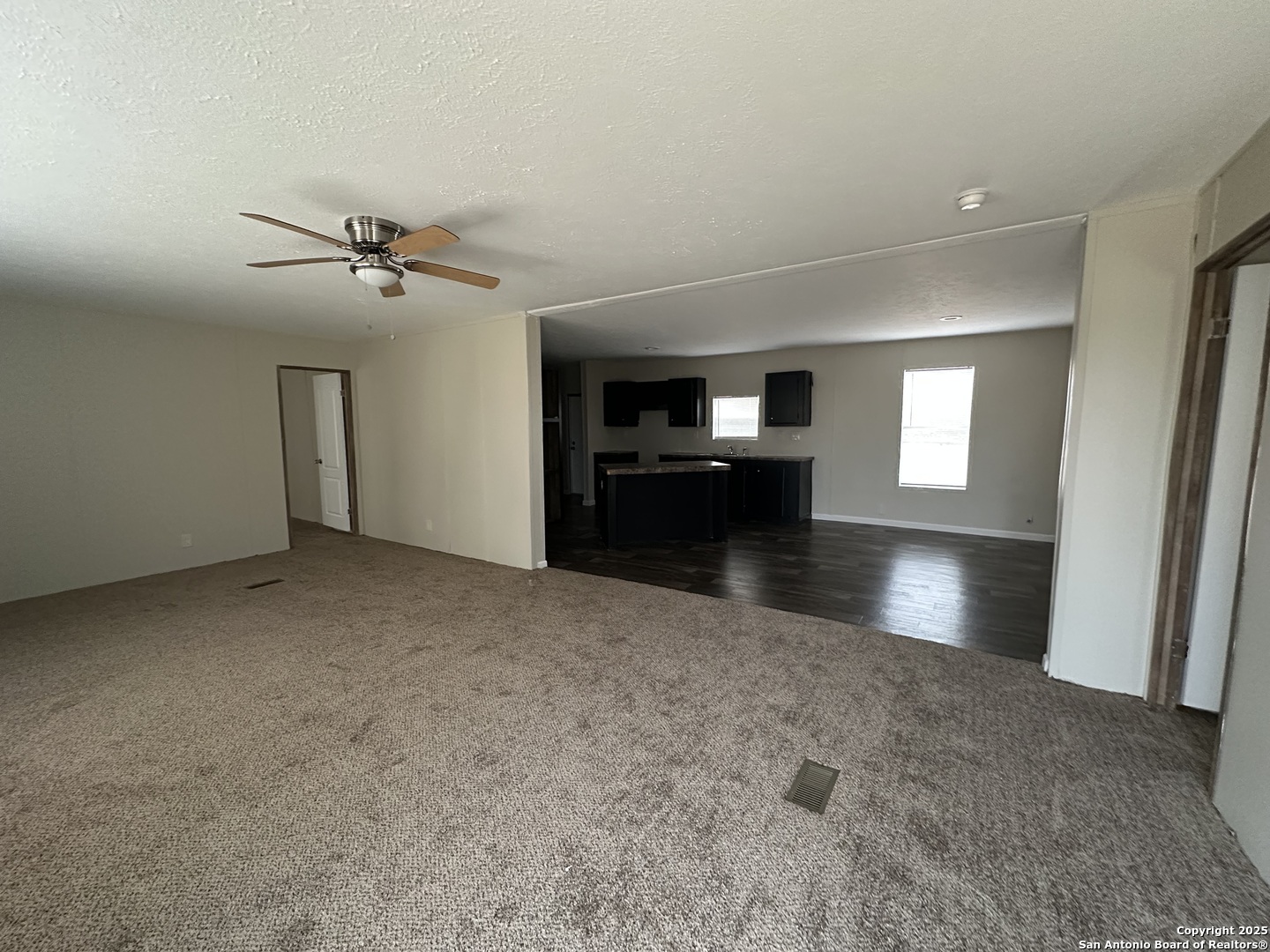 925 Pr 2630-summit Orchard Lane Moore TX 78057