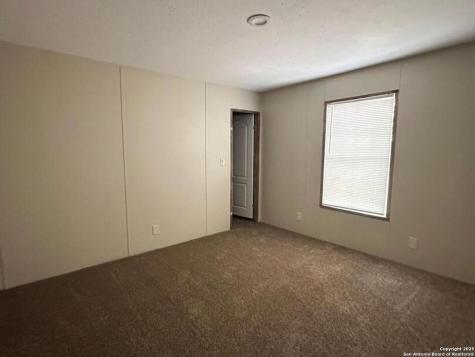 925 Pr 2630-summit Orchard Lane Moore TX 78057