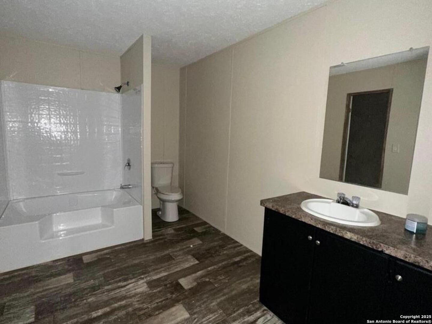 925 Pr 2630-summit Orchard Lane Moore TX 78057
