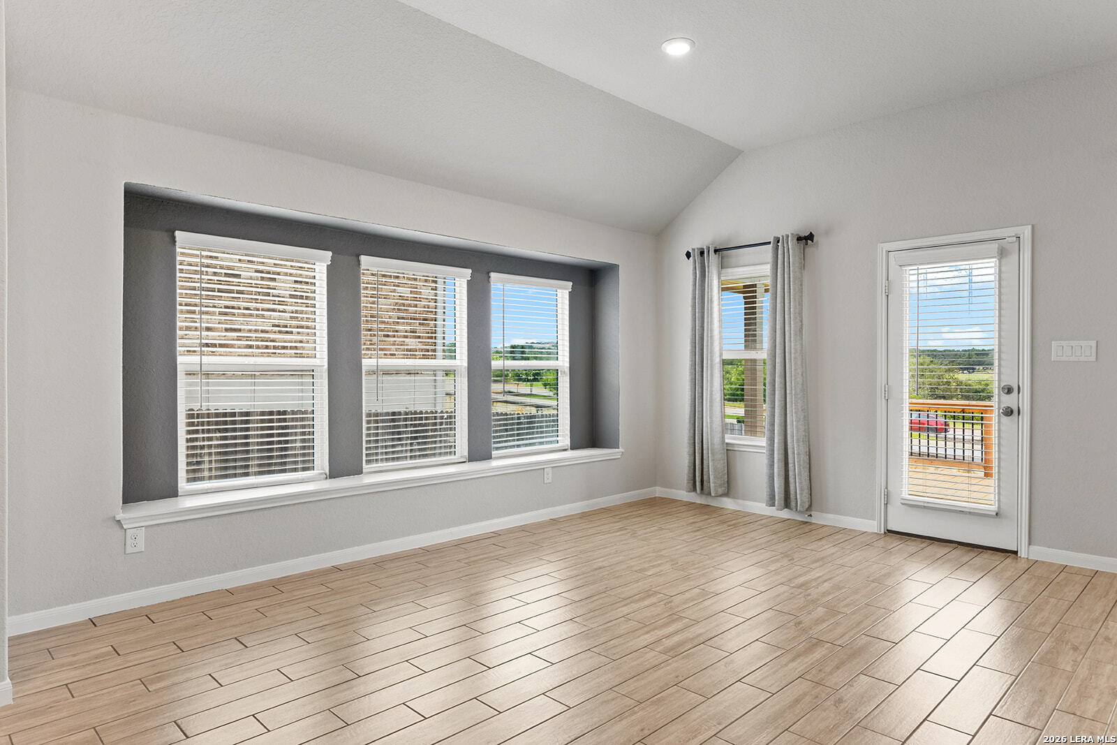 5317 Black Walnut Bulverde TX 78163