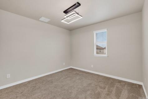 3520 Under Par San Antonio TX 78245
