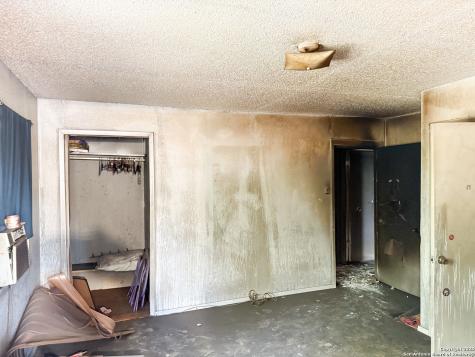 102 Fridell San Antonio TX 78237