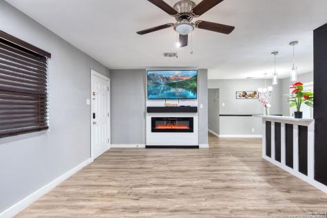 142 Hidden Valley San Antonio TX 78227