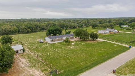 143 Ranch Country Drive La Vernia TX 78121