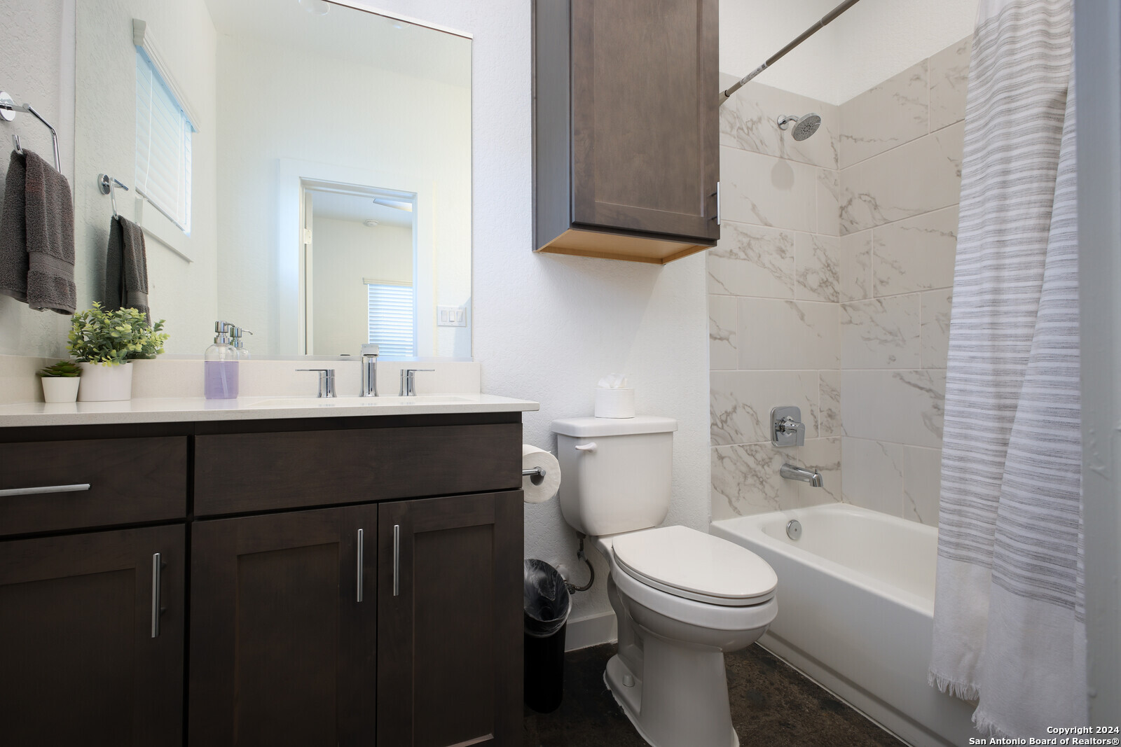 210 W Poplar Street #101 San Antonio TX 78212