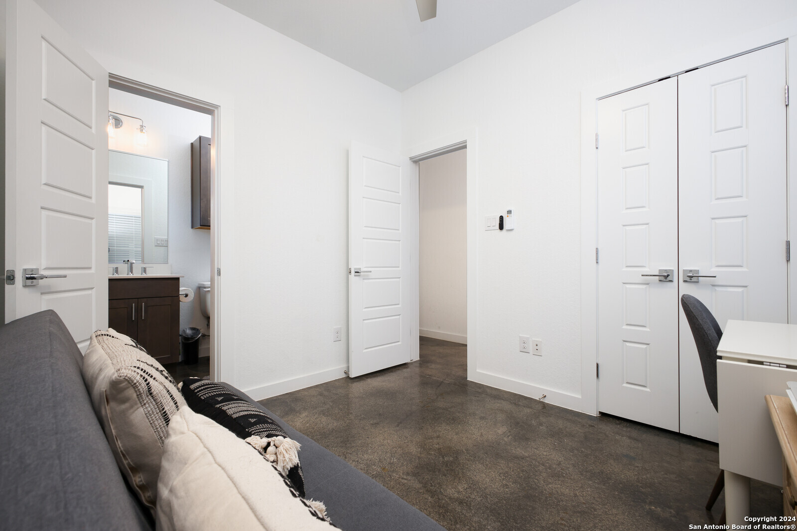 210 W Poplar Street #101 San Antonio TX 78212