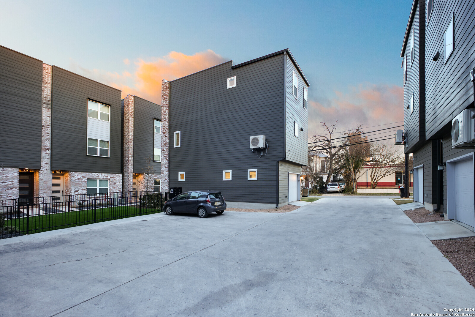 210 W Poplar Street #101 San Antonio TX 78212