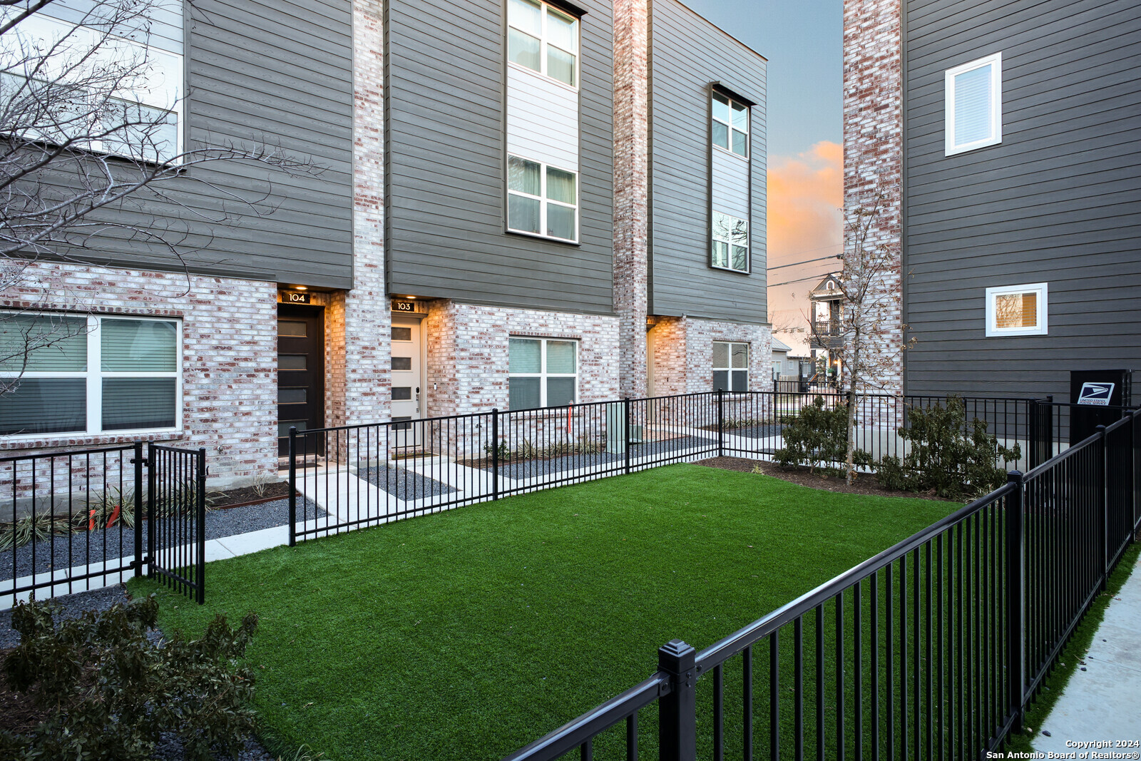 210 W Poplar Street #101 San Antonio TX 78212