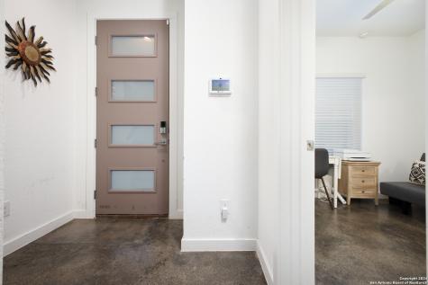 210 W Poplar Street #101 San Antonio TX 78212