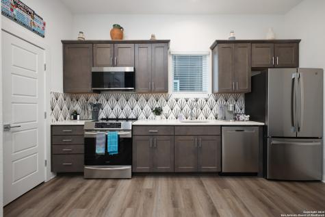 210 W Poplar Street #101 San Antonio TX 78212