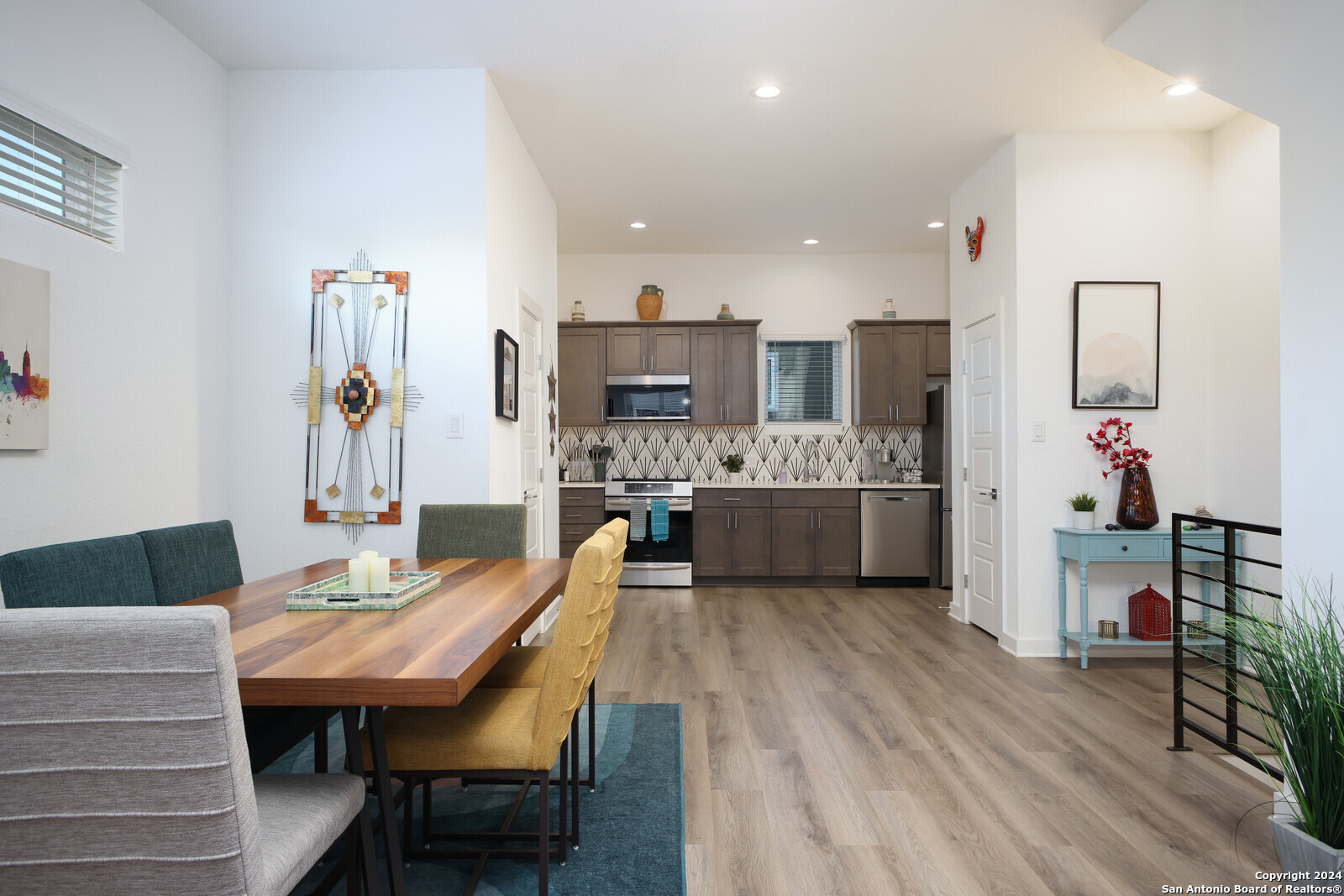 210 W Poplar Street #101 San Antonio TX 78212