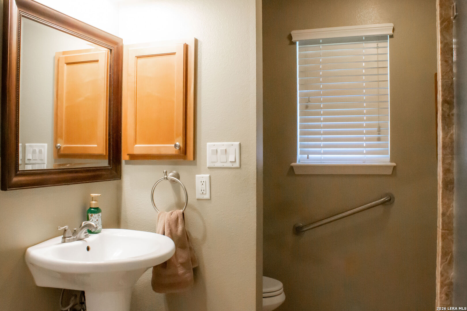 220 Eagle Nest Pleasanton TX 78064