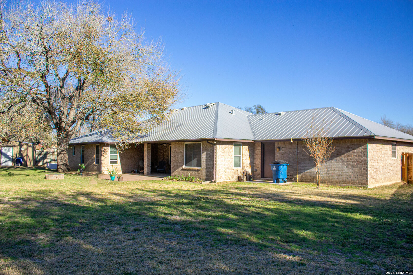 220 Eagle Nest Pleasanton TX 78064